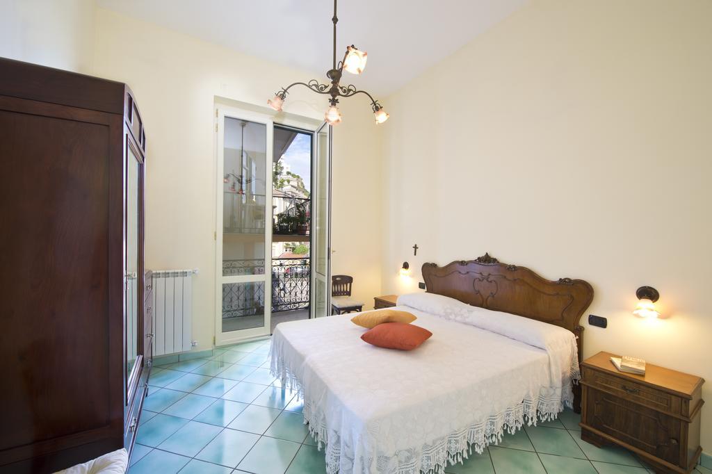 Palazzo Della Monica Apartment Vietri sul Mare Room photo